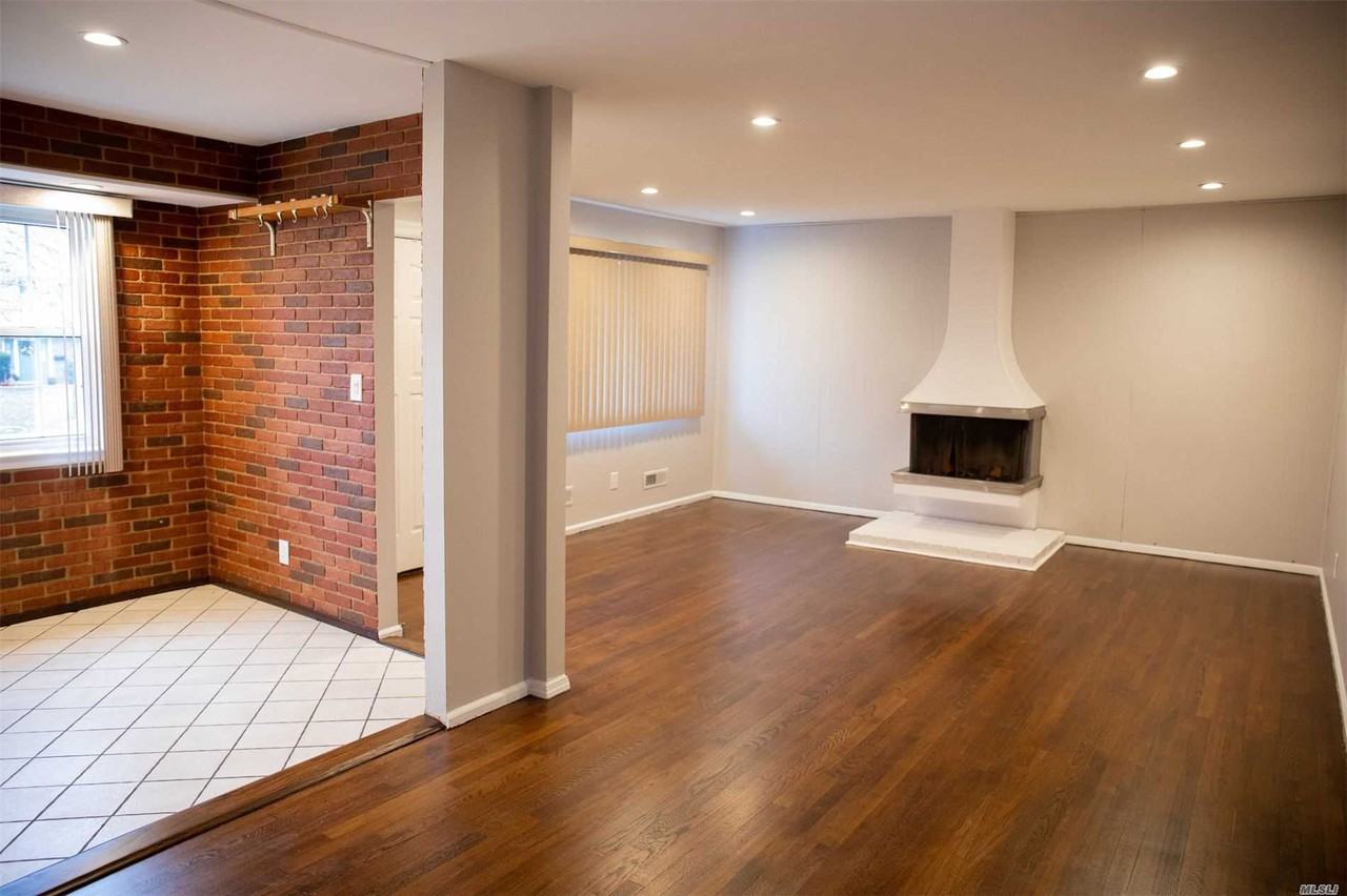 50 Howell Dr - Photo 2 of 6