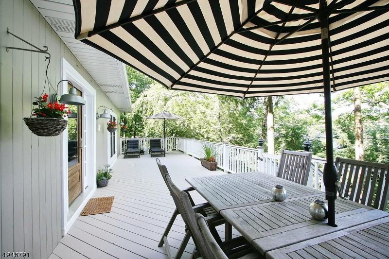 107 Lake End Rd - Photo 2 of 24