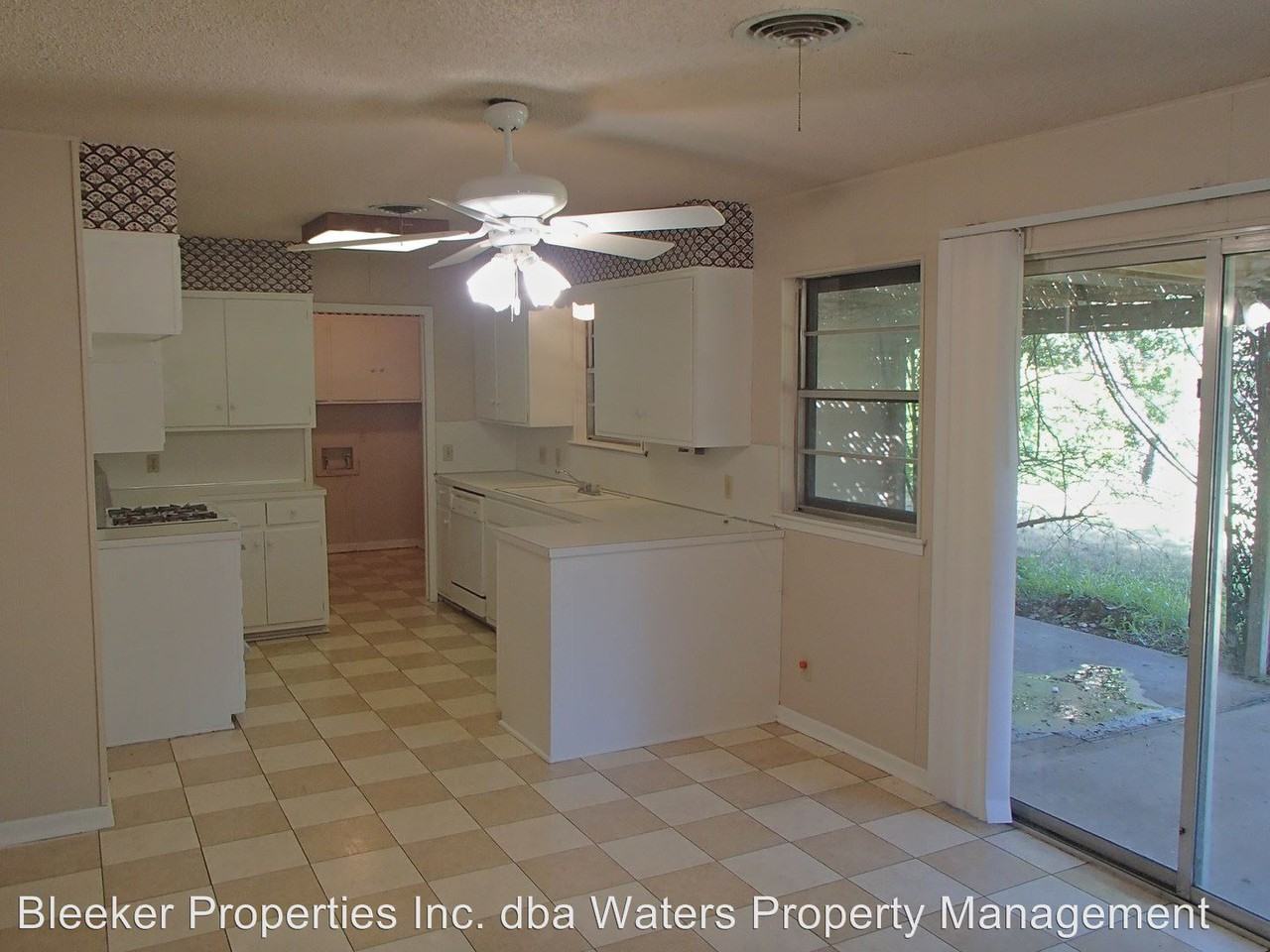 903 Parkway - Photo 3 of 14