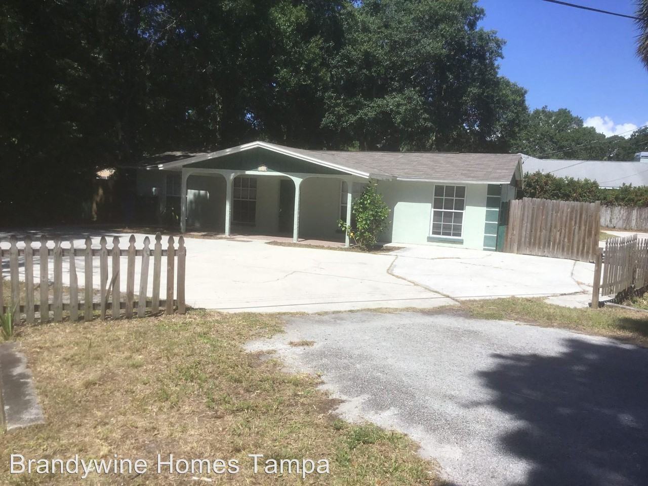 7002 W Creek Dr, Tampa, FL 33615 3 Bedroom House for Rent for 1,420