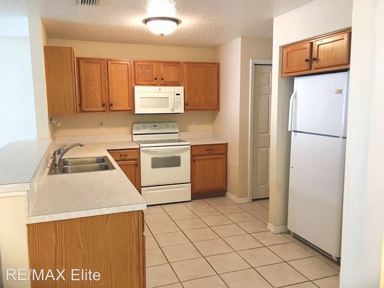 39 Sunset St. - Sunse39 - Photo 3 of 15