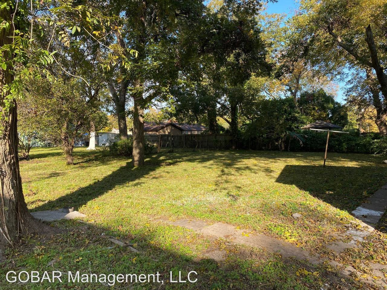 118 Orchard St - Photo 2 of 32