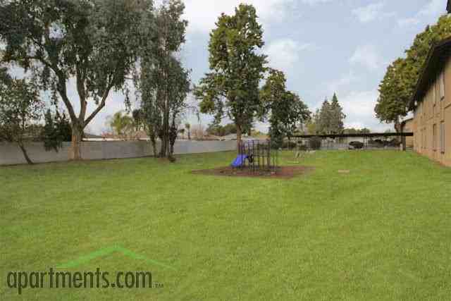 Canyon Del Sol - Photo 3 of 13