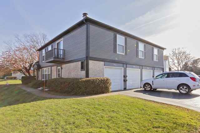 1402 Inverrary Ln #1402 - Photo 2 of 18