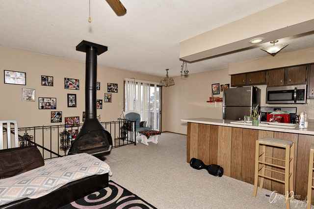 1402 Inverrary Ln #1402 - Photo 3 of 18