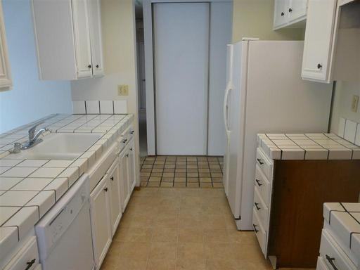 1366 Vance Dr - Photo 2 of 9