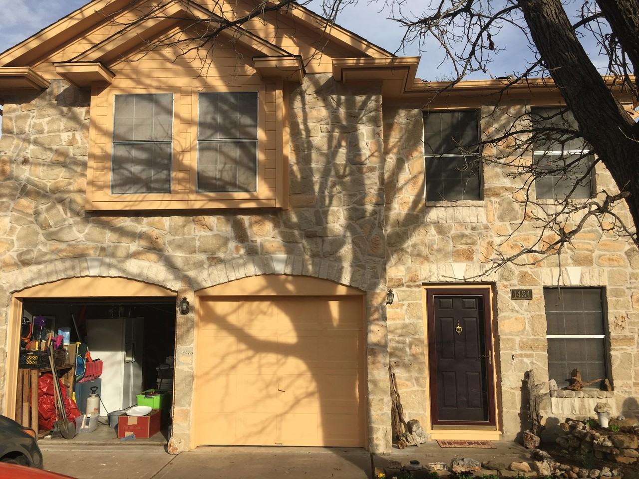 1421 Garden Path Dr - Photo 3 of 11