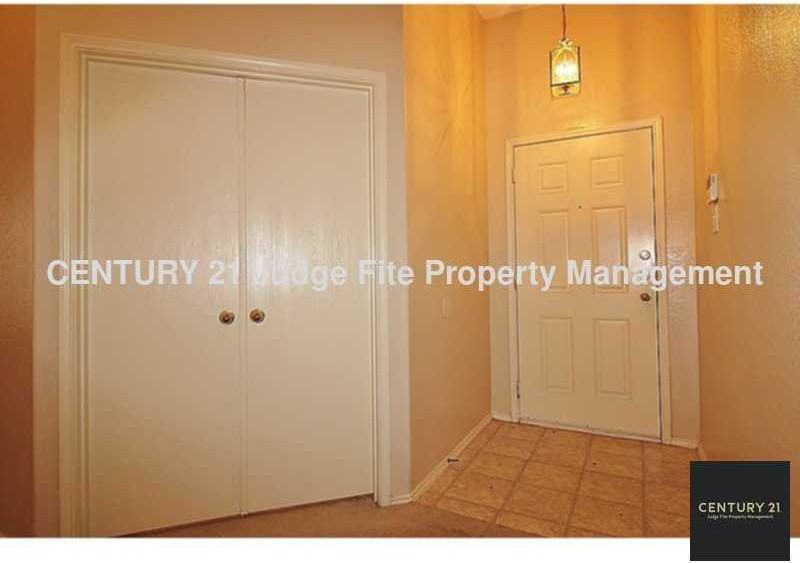 6622 Fairglen Drive - Photo 2 of 10