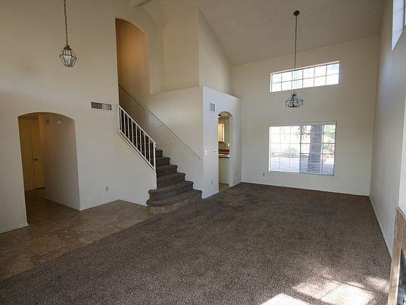3130 W Baylor Ln - Photo 3 of 14