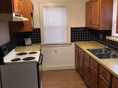 12921 Chippewa Rd - Photo 2 of 13