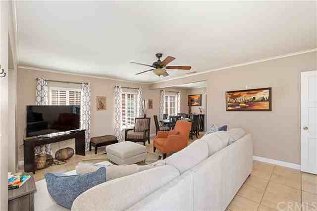 2144 S Parton Street - Photo 3 of 29