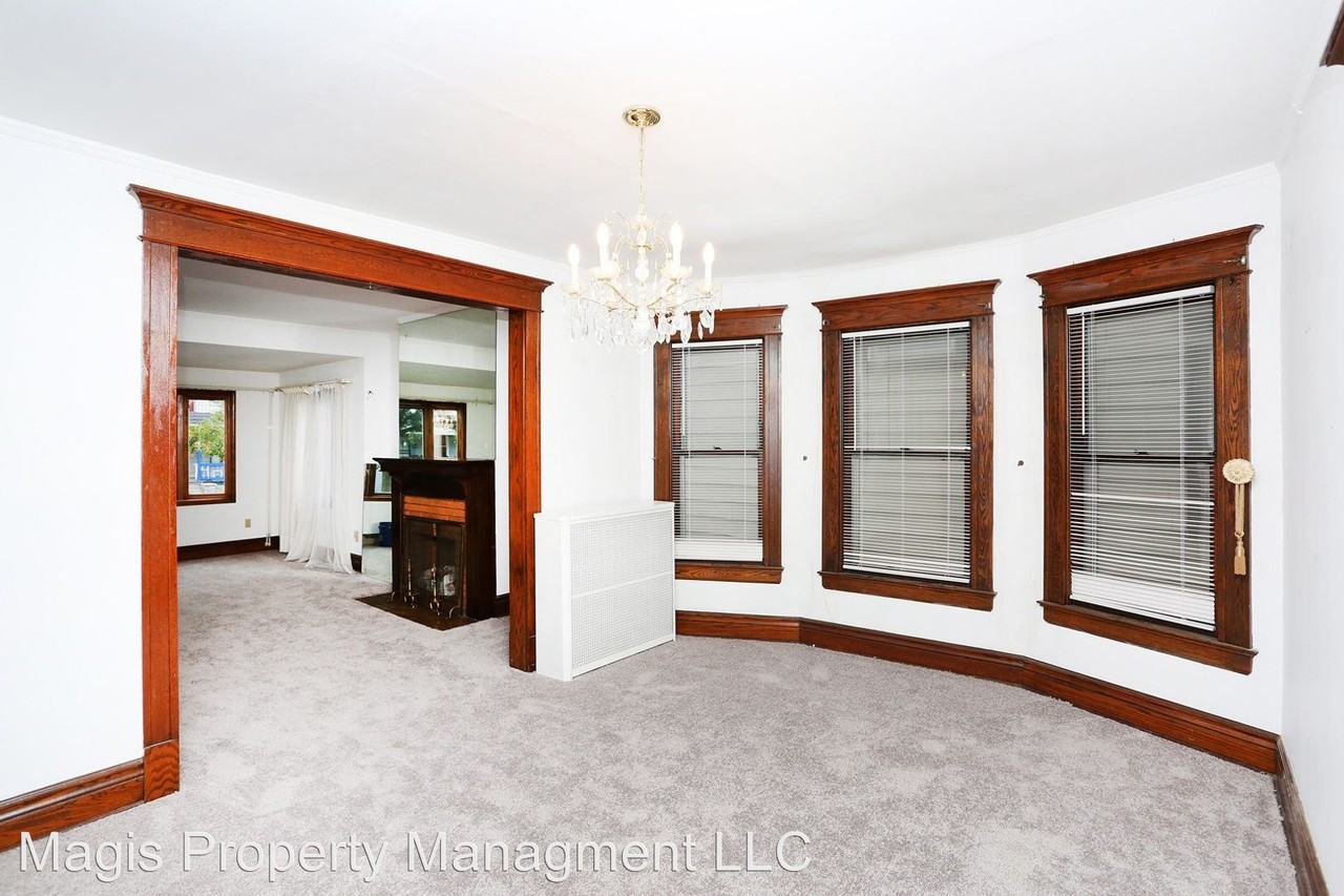 527 Glenwood Ave - Photo 3 of 12