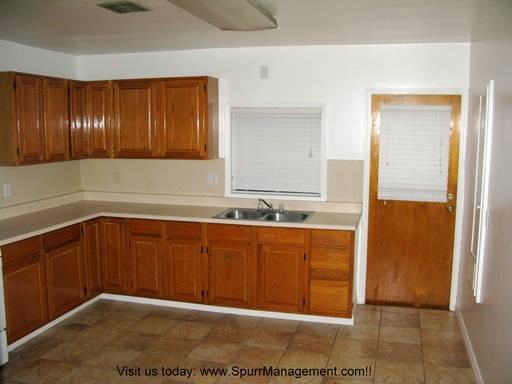 108 W 51st St - Photo 2 of 6