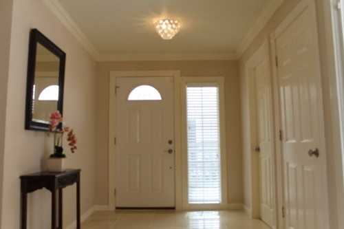 225 Winwood Ave - Photo 2 of 8