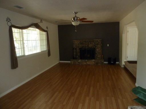 17083 Jay Dee Ln - Photo 2 of 12