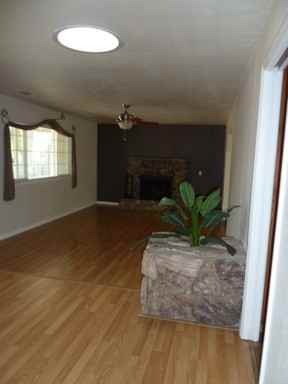 17083 Jay Dee Ln - Photo 3 of 12