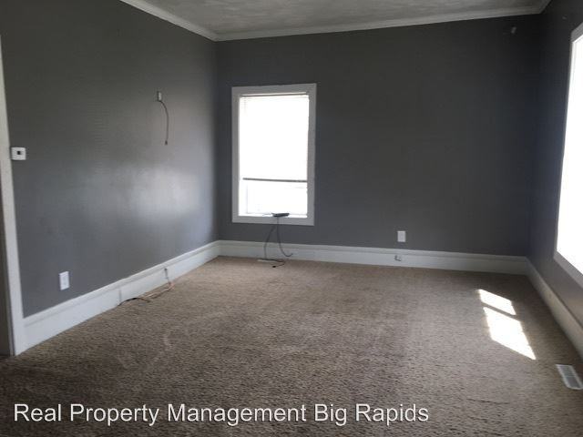 516 S. Michigan Ave. - Photo 2 of 13