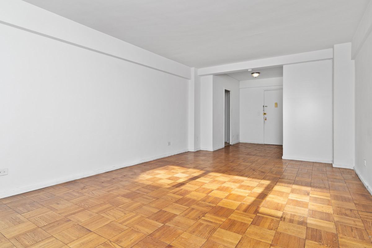 333 East 46th Street #11G