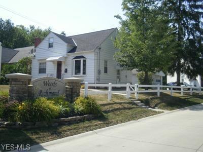 24675 Chardon Rd - Photo 2 of 8