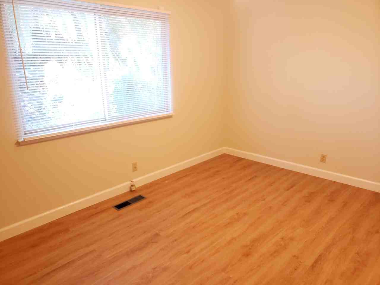 685 Faraone Dr - Photo 2 of 14