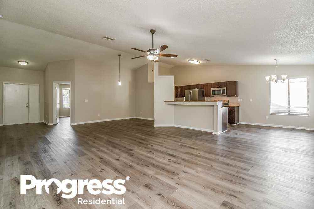 7748 Mcpherson Dr - Photo 3 of 15