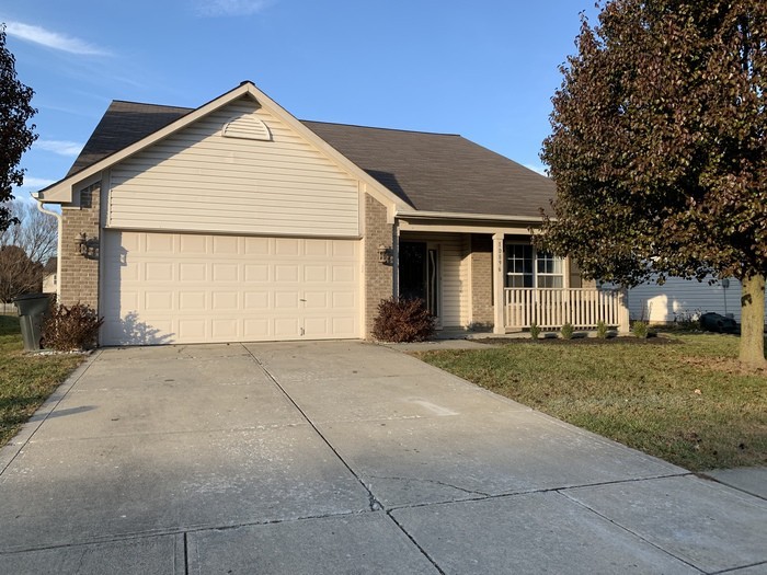 10896 Riverwood Boulevard - Photo 2 of 33