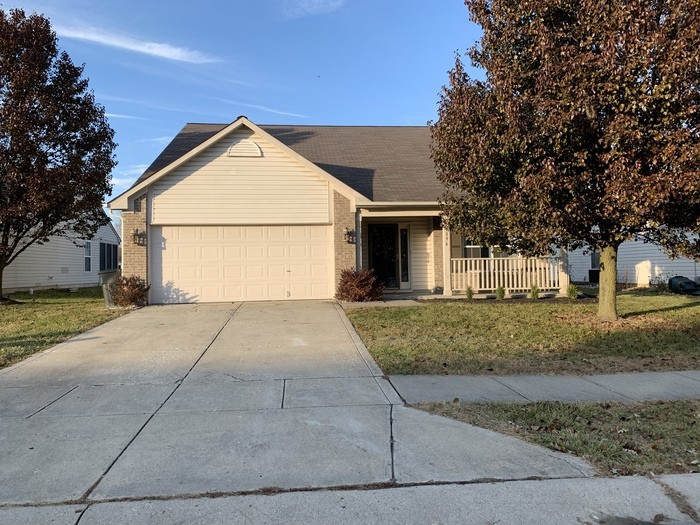 10896 Riverwood Boulevard - Photo 3 of 33