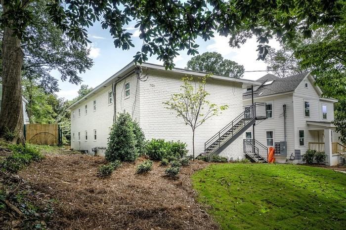 1103 Alta Ave - Photo 3 of 12