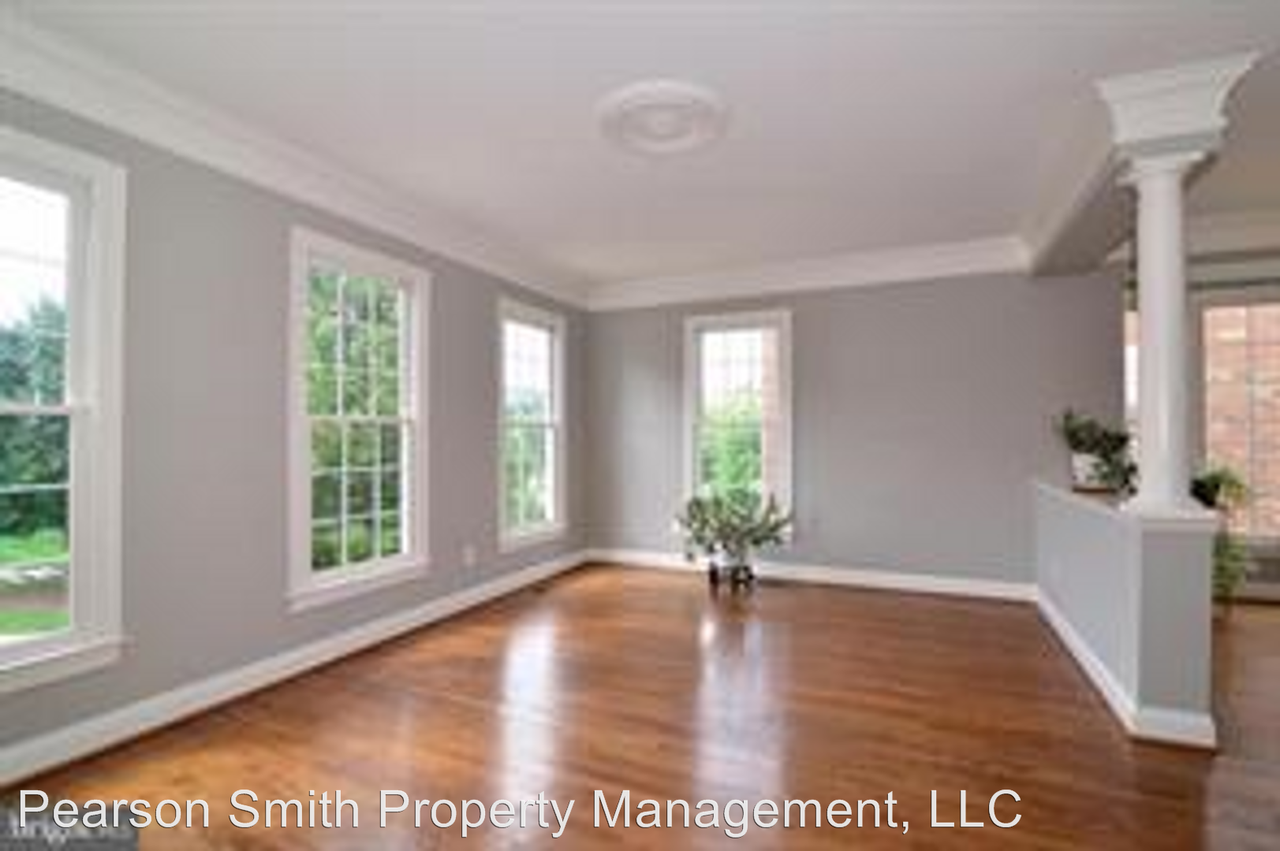 43598 Beaver Creek Terrace - Photo 3 of 6