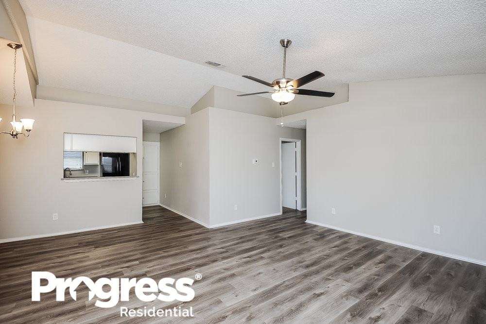 4601 Fernwood Dr - Photo 3 of 16