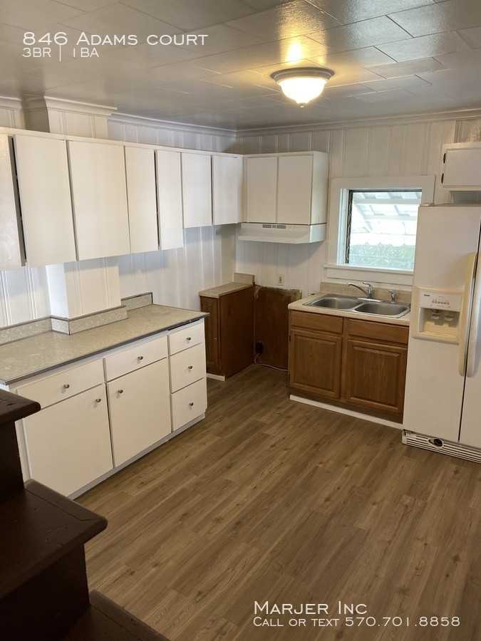 846 Adams Ct - Photo 2 of 15