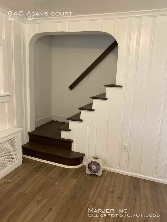 846 Adams Ct - Photo 3 of 15