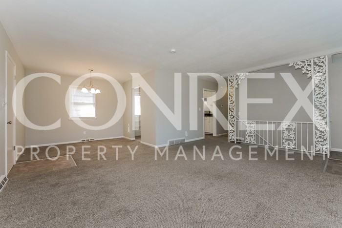 1502 Broadway Street - Photo 3 of 8