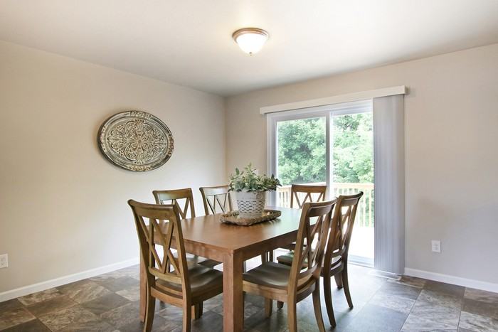 8870 Dealer Drive - Photo 2 of 15