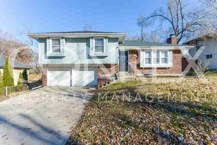 7808 East 117 Terrace - Photo 2 of 8