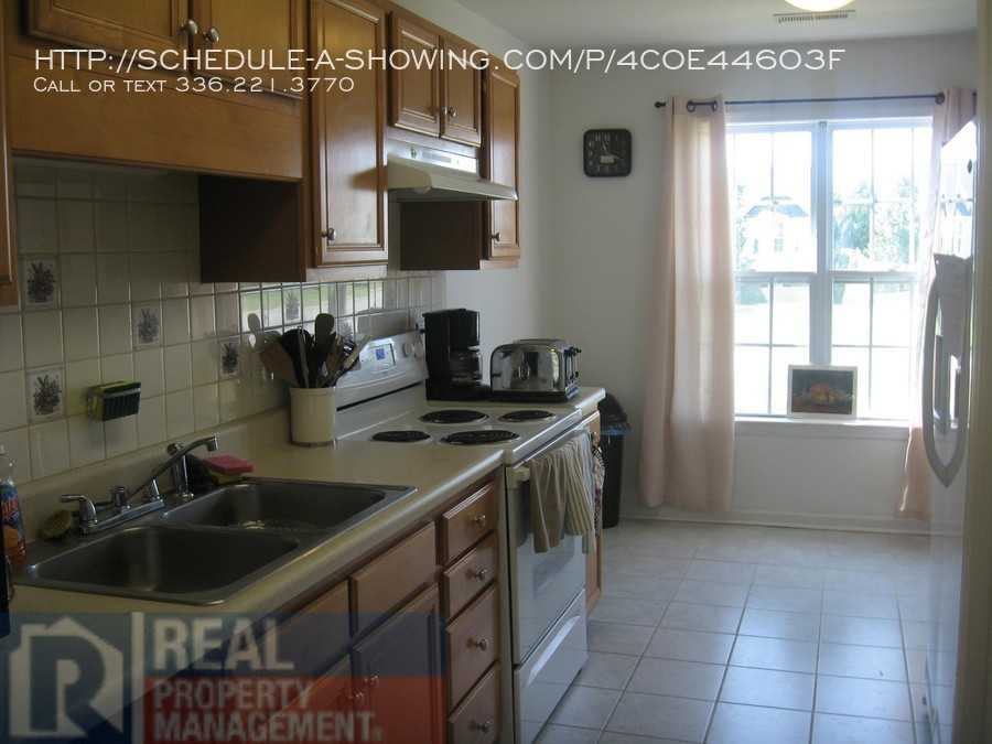 886 Big Creek Ct. - Photo 3 of 16