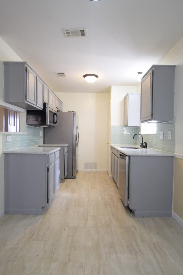4119 Teal Dr - Photo 4 of 17