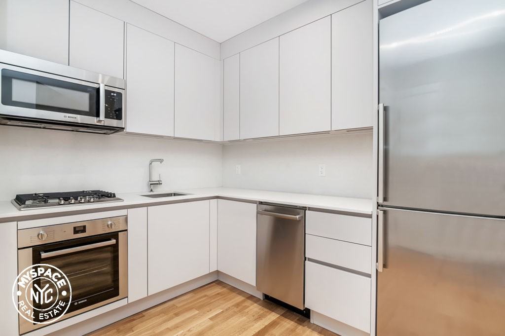 805 Saint Marks Avenue #D1E - Photo 2 of 3