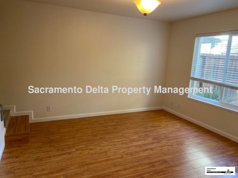 191 Fairgrounds Dr - Photo 3 of 14