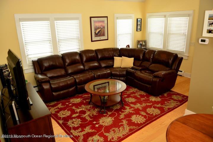 53 Taylor Avenue - Photo 2 of 10