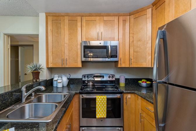 Los Feliz Village - Photo 7 of 26