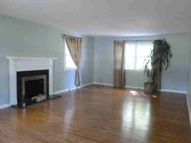 1148 Beverly Rd - Photo 3 of 17