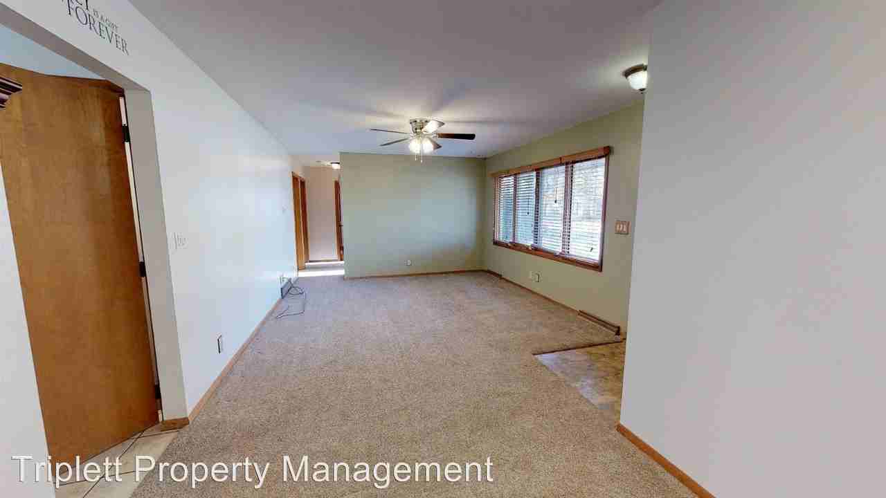 932 Yuma Avenue - Photo 3 of 17