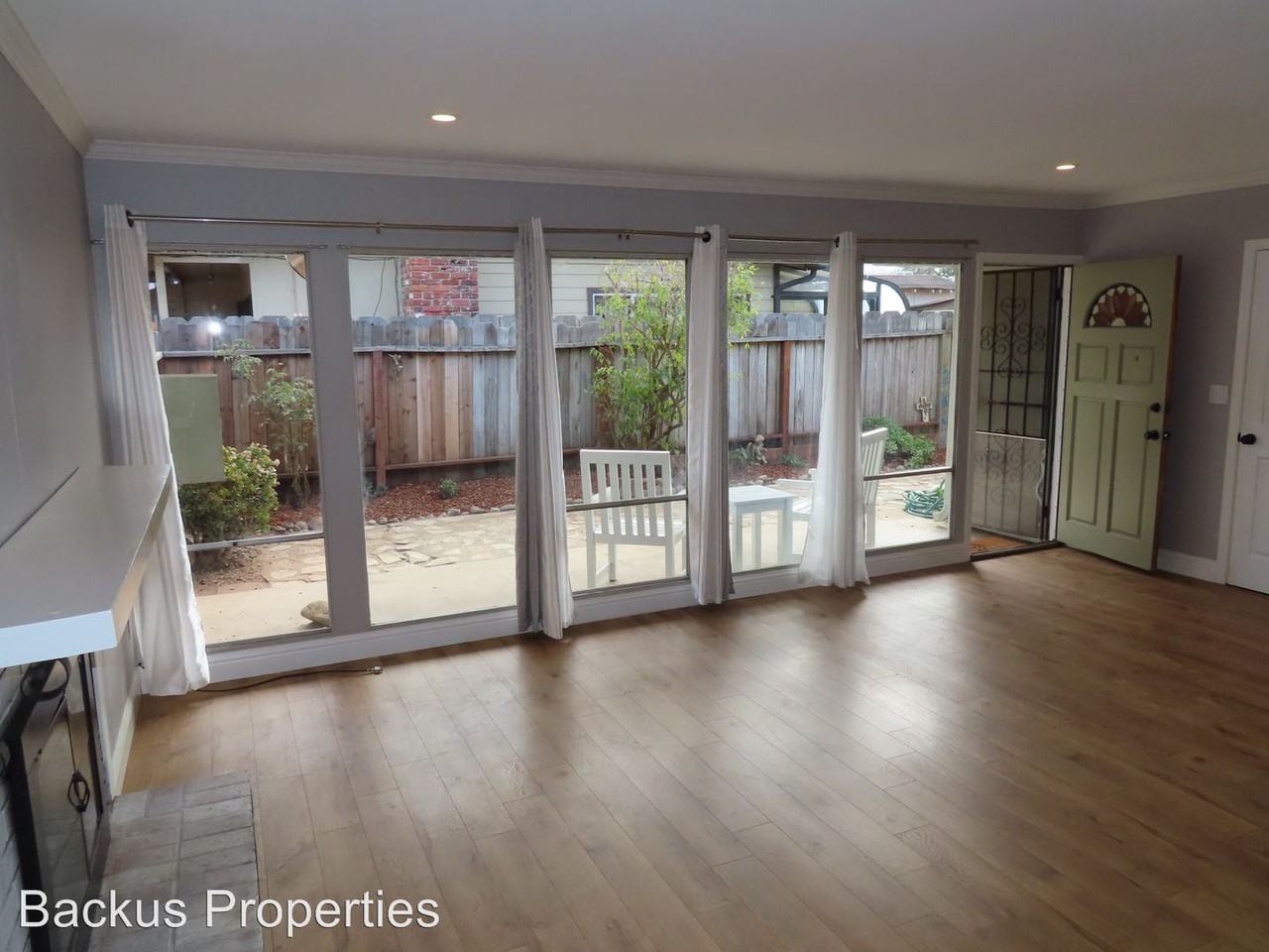 540 Hannon Ave. - Photo 3 of 15