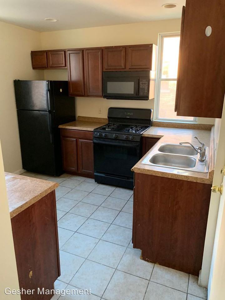 7723 Brashear St- Upper - Photo 3 of 8