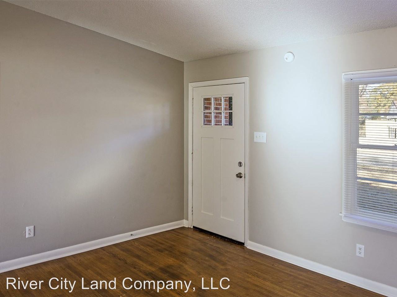 3645 Hendricks Cove - Photo 3 of 13