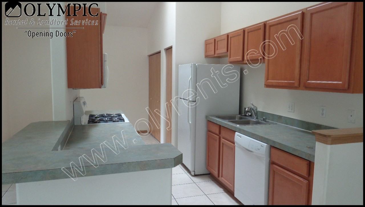 1603 Fern St SW - Photo 2 of 11