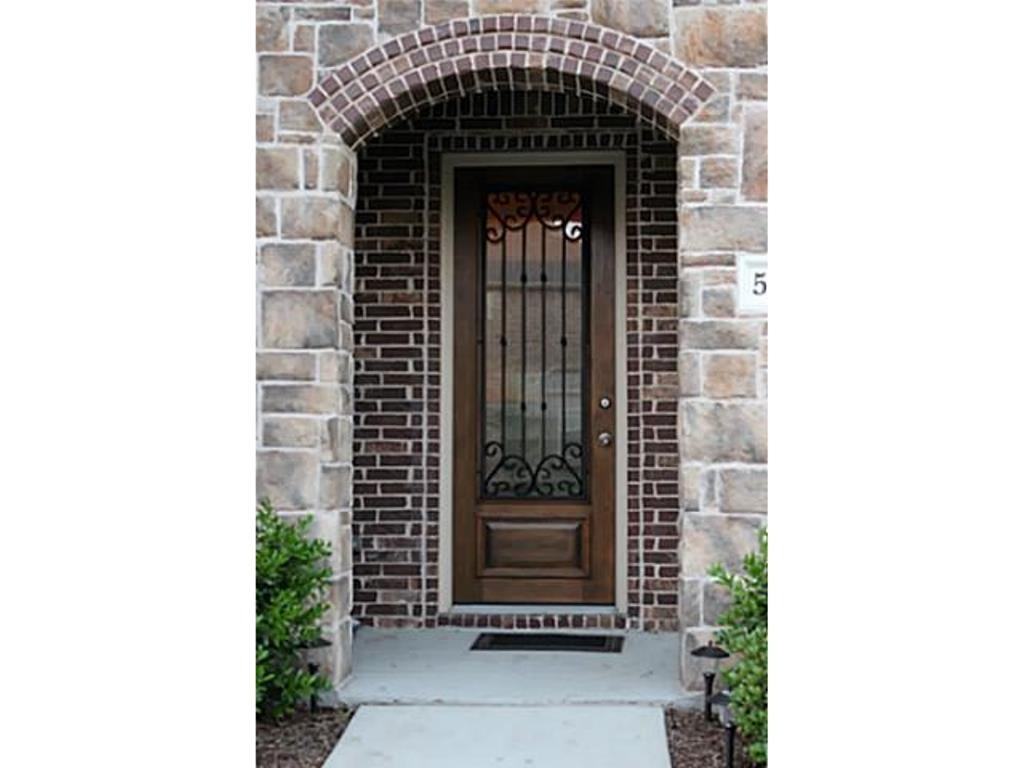 5300 Seashore Ln - Photo 2 of 23