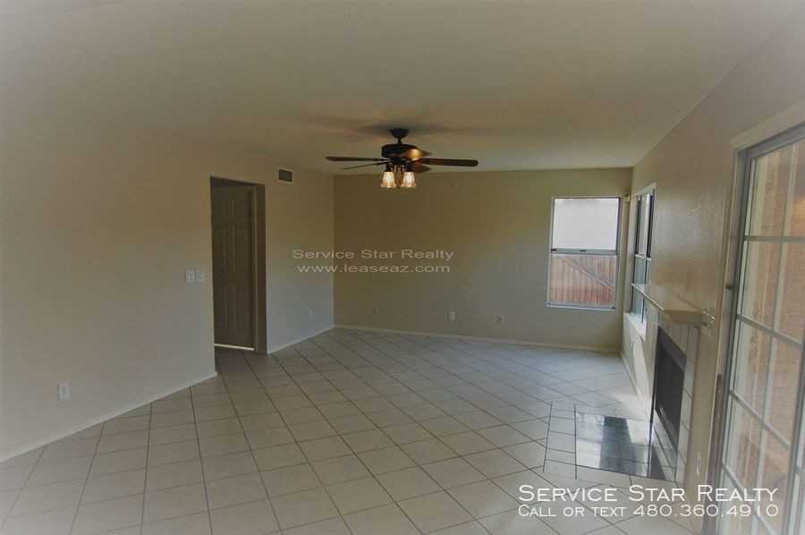 1204 E Silverwood Dr - Photo 2 of 33