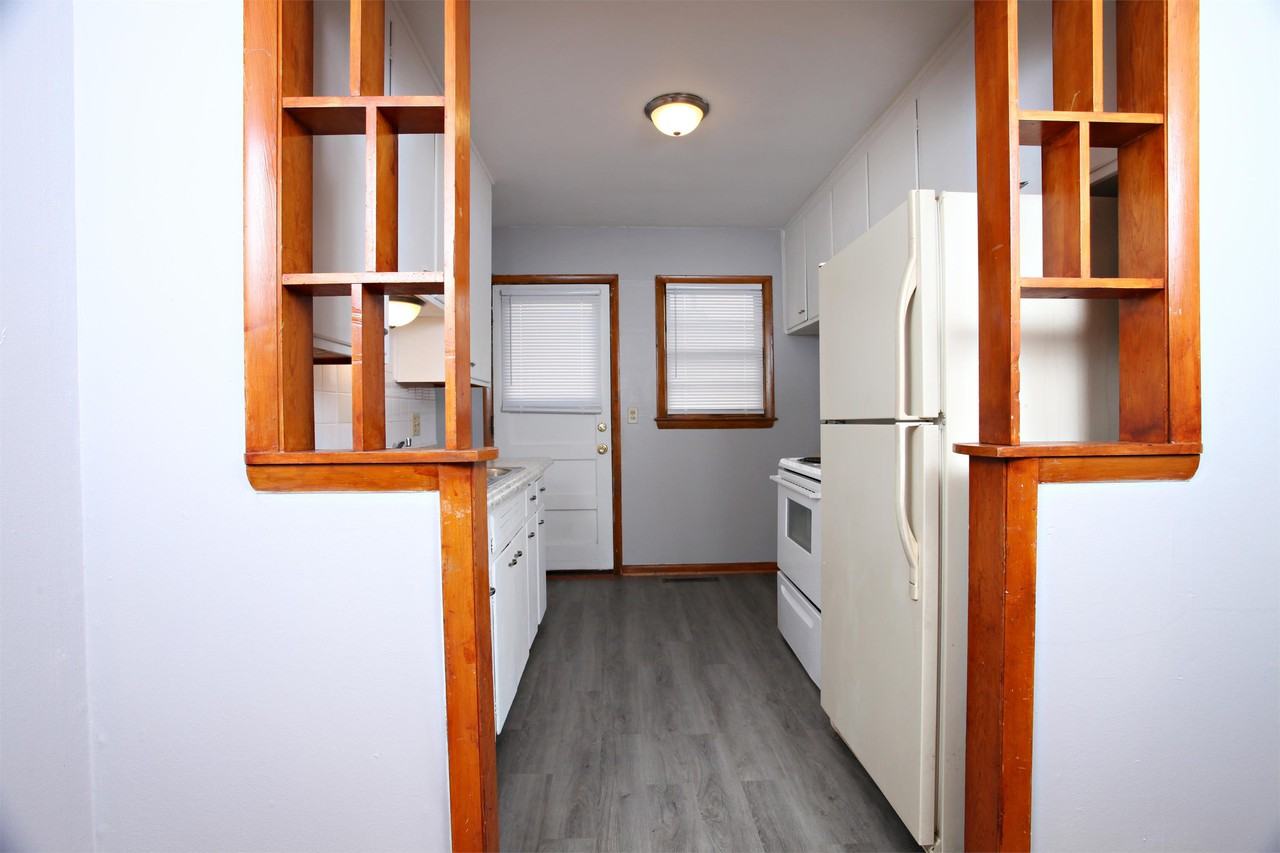 6501-6505 E. Lincoln St. - 6501 - Photo 2 of 9